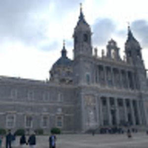 Meet your Posher, Avi